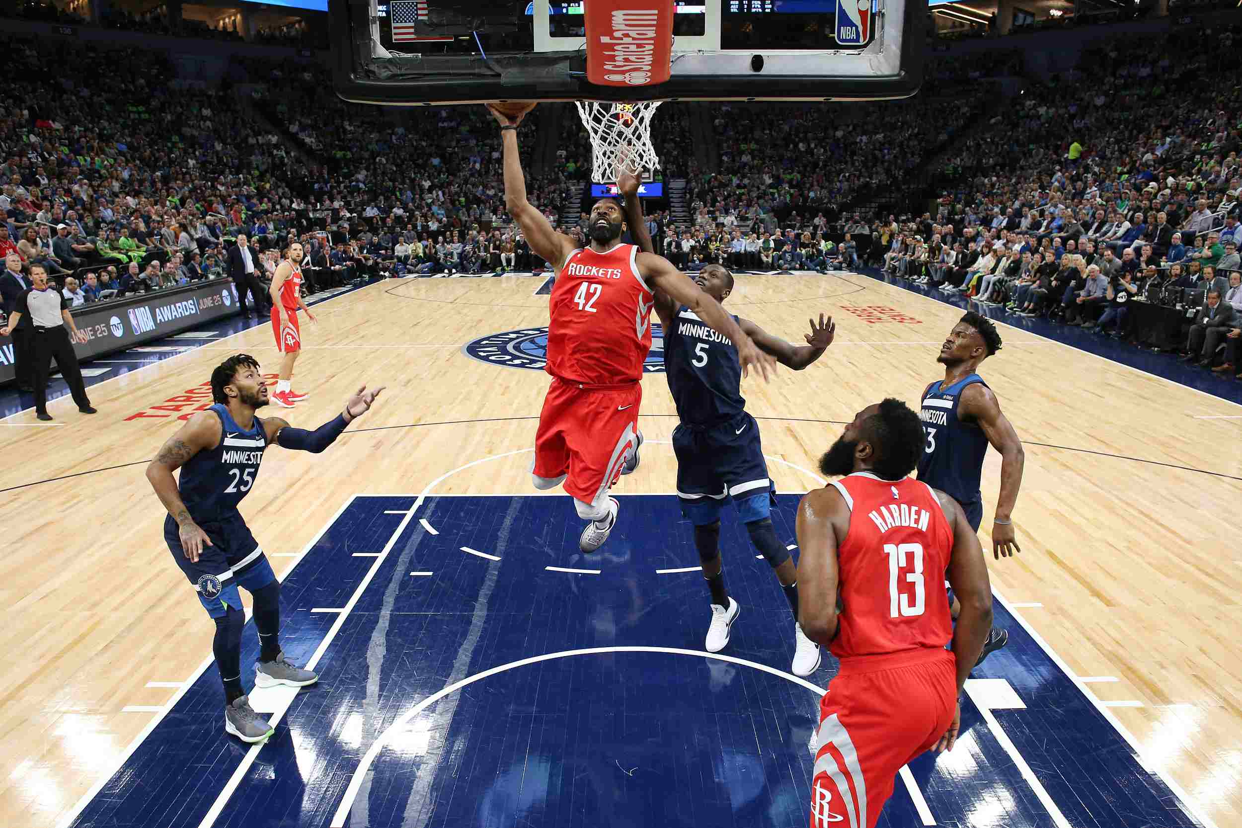 孙颖莎在她 孙颖莎在她