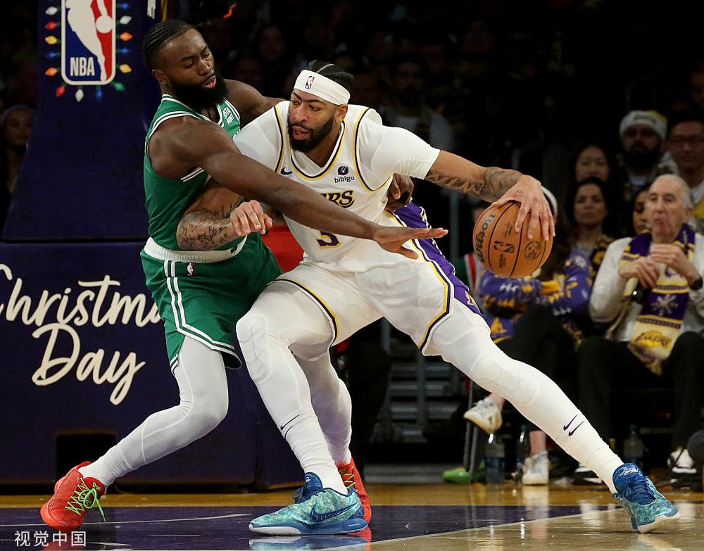 凭借顽强的 凭借顽强的